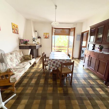 Ampio Appartamento Marina Di Arbus Zewnętrze zdjęcie